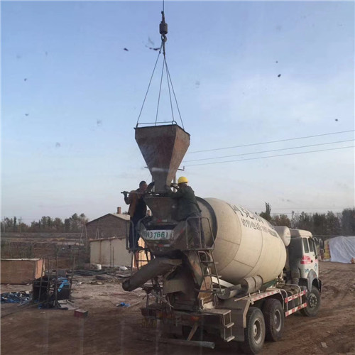 井陉县“精准瞄准”—— 吊车的 “定位导航” 技术